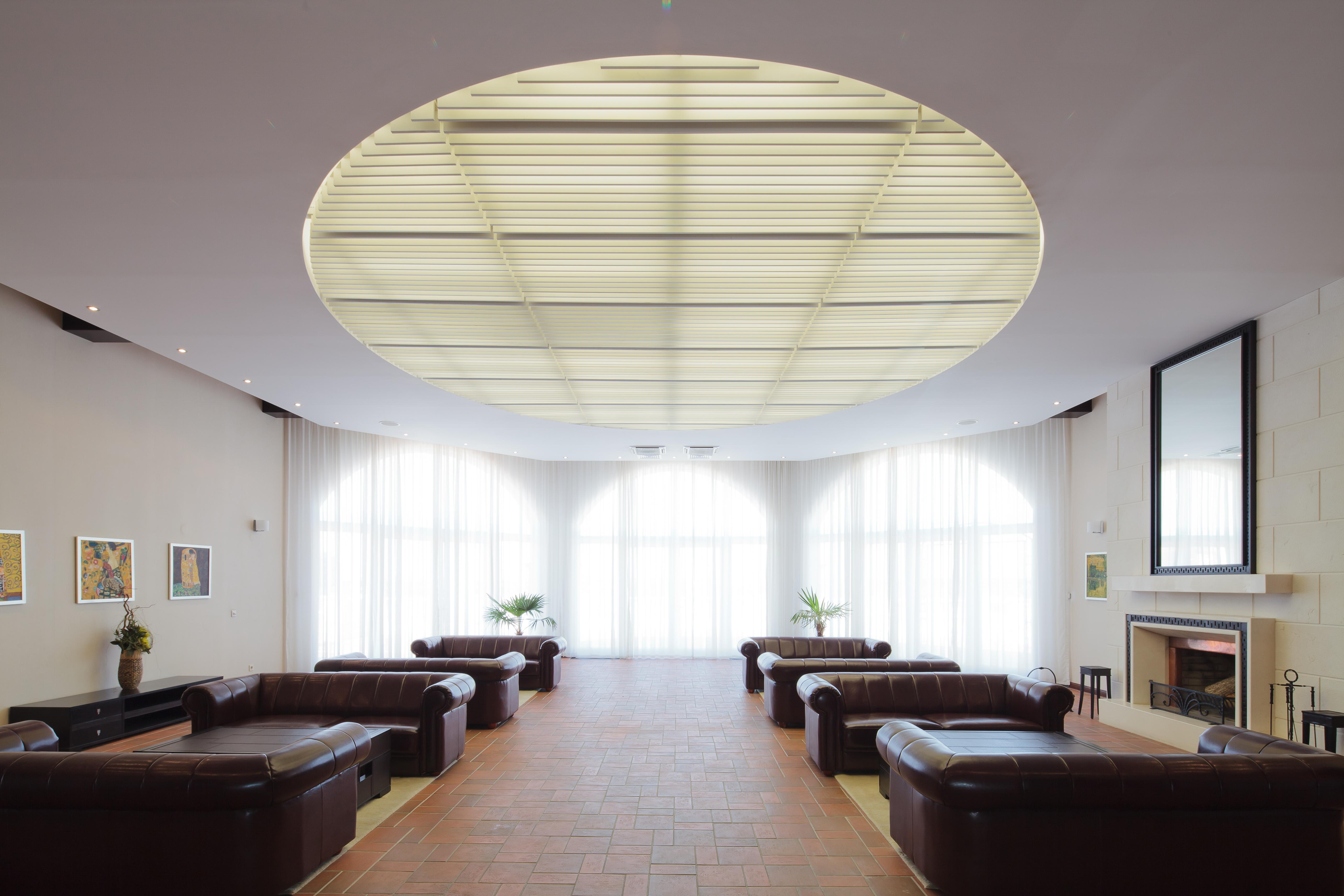 Lighthouse Golf & Spa Hotel Balchik Luaran gambar A linear grille