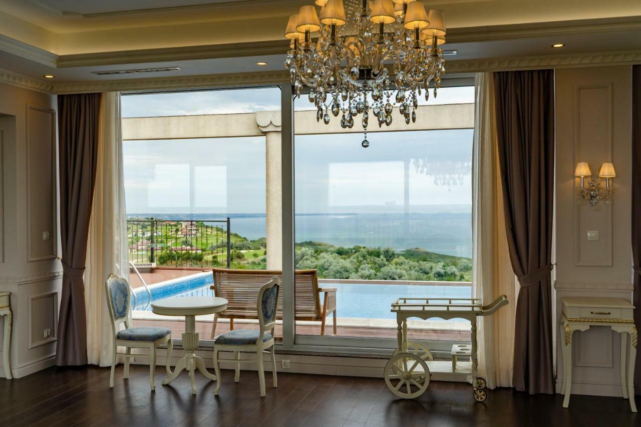 Lighthouse Golf & Spa Hotel Balchik Luaran gambar A room at the hotel